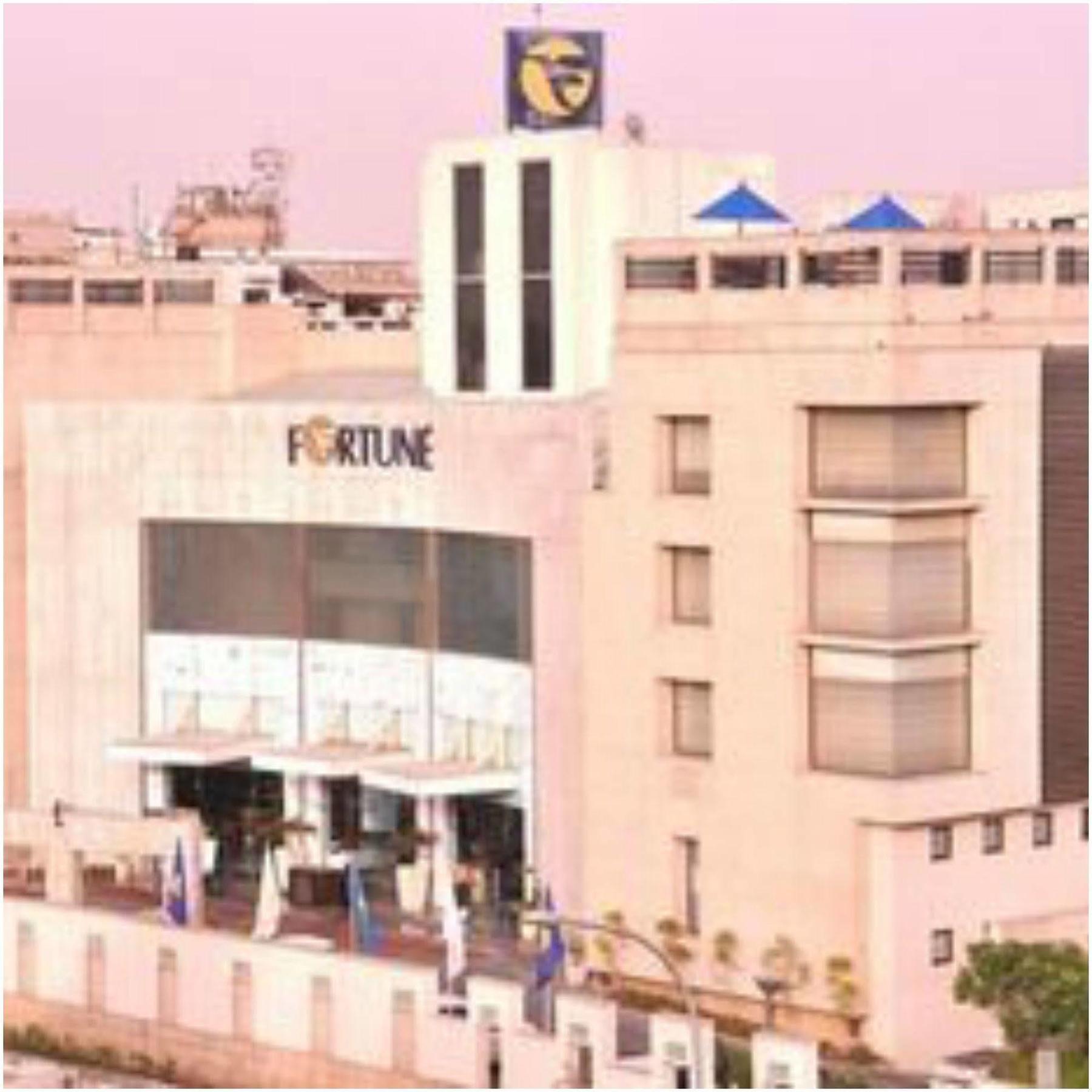 Fortune Sector 27, Noida - Member Itc Hotels' Group Exterior foto